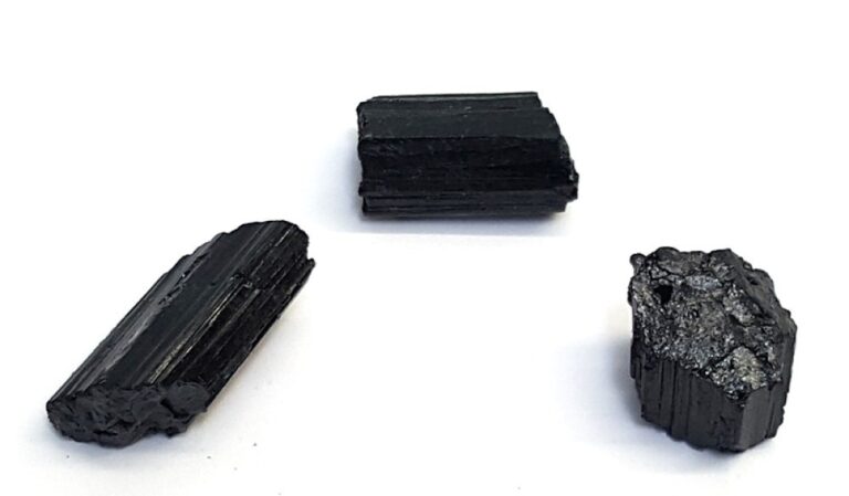 1-UC-innel-turmalina-neagra