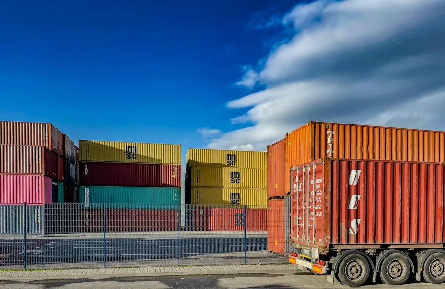 Photo transport and logistics overview